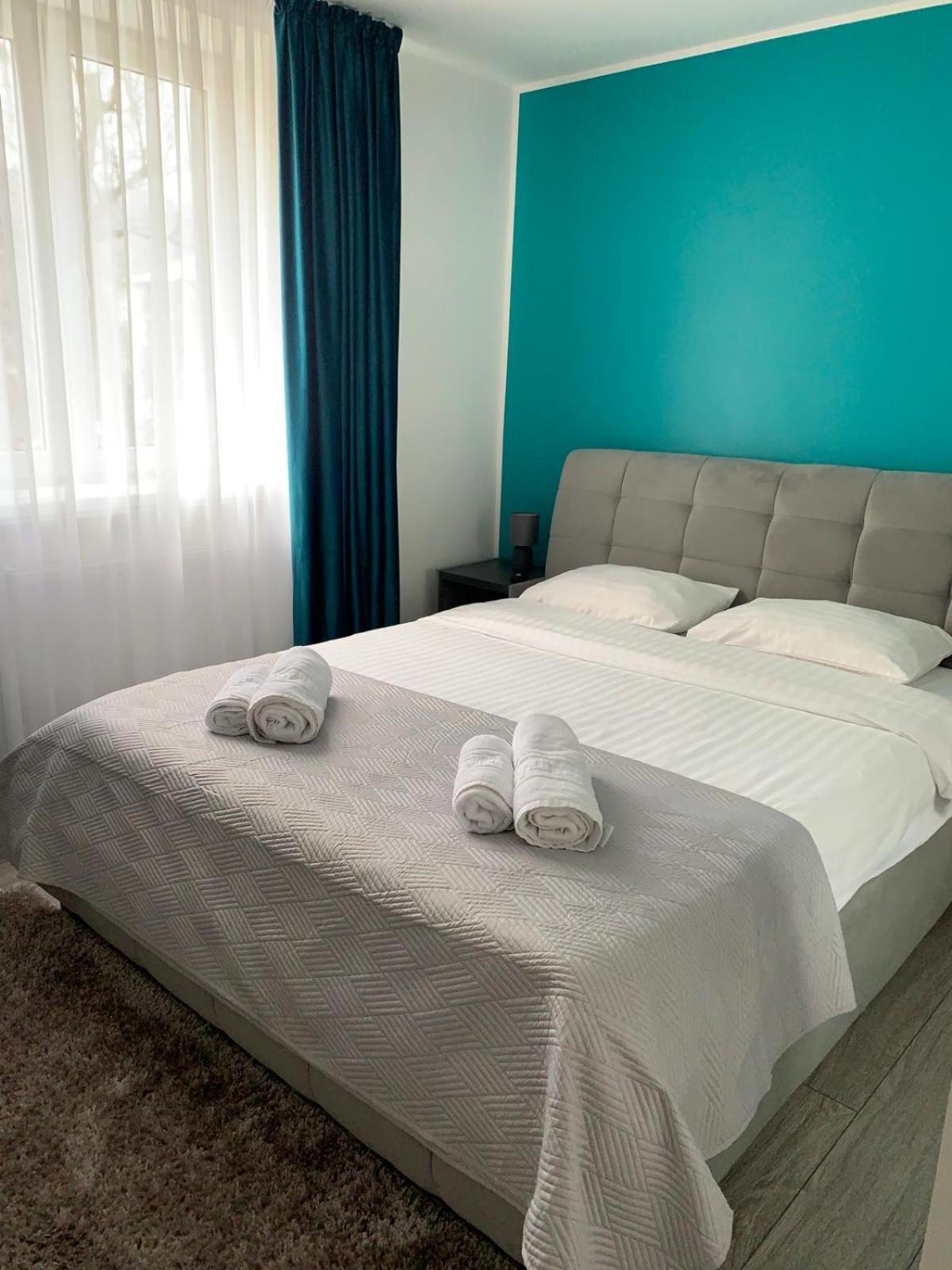 Rose Apartment Piatra Neamţ Esterno foto