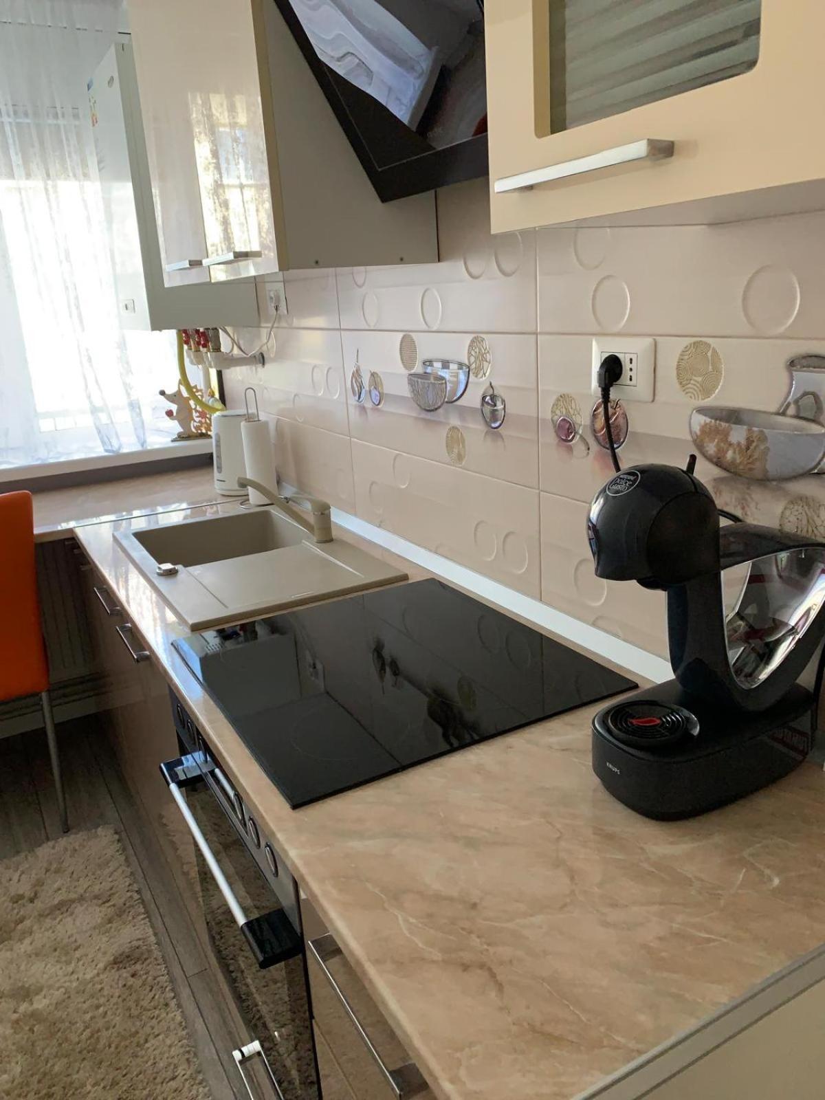 Rose Apartment Piatra Neamţ Esterno foto